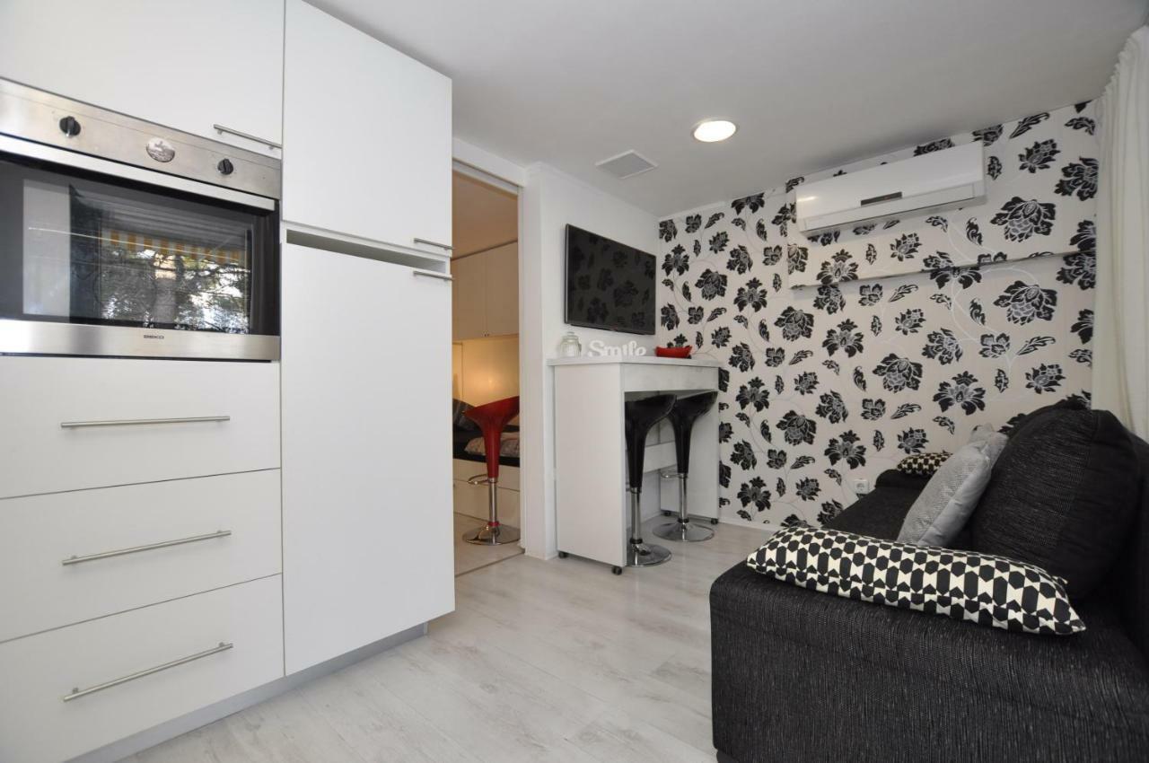 Apartment Toya Slatine Eksteriør billede